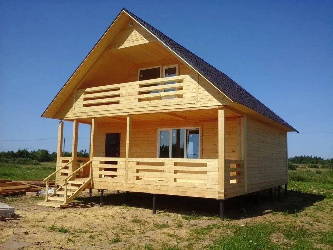 Дом из бруса 6×6 с верандой и балконом — 6×6 м + веранда 2×6, мансарда, балкон
