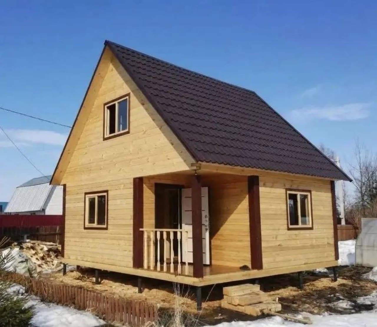 Дом из бруса 6×6 с внутренним крыльцом и мансардой — 6×6 м, внутреннее крыльцо, мансарда